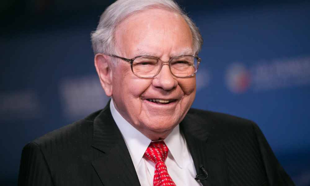 Warren Buffett Stresses AI and Compares It To The Atomic Bomb